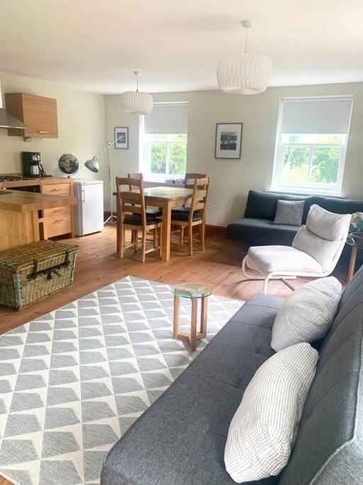 Delightful Ely House Bright And Warm With Cathedral View Exterior foto