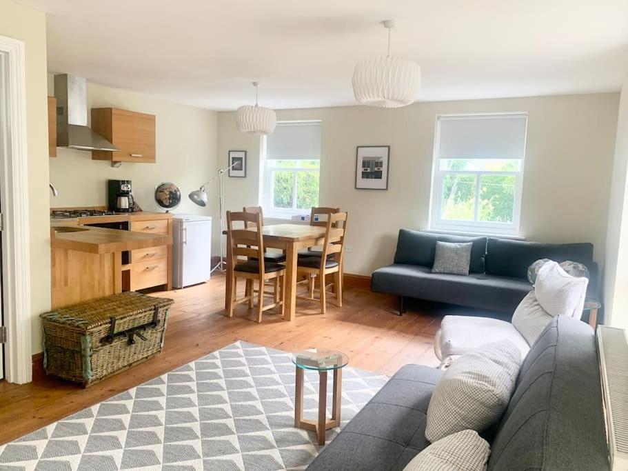 Delightful Ely House Bright And Warm With Cathedral View Exterior foto